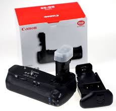 CANON BG-E9 X EOS 60 D BATTERY GRIP con SCATTO VERTICALE x LITHIO o STILO AA USATO  IMBALLO
