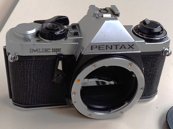 PENTAX ME SUPER REFLEX ANALOGICA AUTOMATICA-MANUALE SINCRO X 1:125 USATA BUONO STATO SOLO CORPO