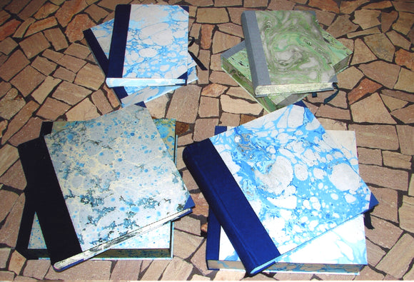 ARCHIMEDIA ALBUM carta dipinto a mano 50 fogli avorio  24x33 con box contenitore Abbinato