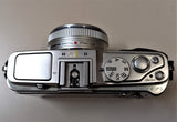 OLYMPUS PEN E-P3 SILVER Corpo MIRRORLESS 4/3 12MP  LIVEVIEW Sensore 4/3 Stabilizzato LCD 3" FULLHD  USATO C/NUOVA KIT con OB. M.ZUIKO 17mmF.2.8 SILVER NUOVO POLYPHOTO