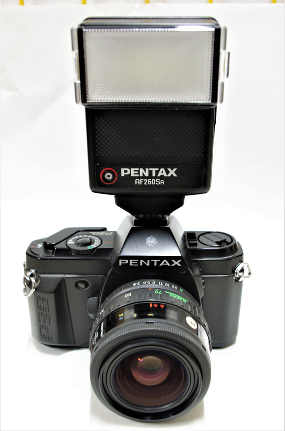 PENTAX P30 REFLEX ANALOGICA +OB.SMC 35-70 F.3,5-4,5 + FLASH AF260SA Dedicato Program. USATO