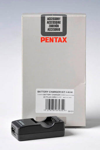 PENTAX Cod.39151 K-BC8E Caricabatterie PENTAX x Batteria Pentax D-L18  FOWA